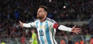 Lionel Messi Absen Latihan, Cedera atau Strategi?